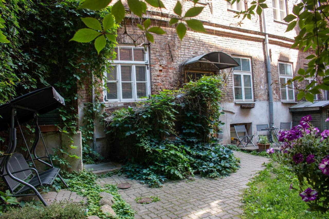 Bohemian Hideout, Old Town, Tartu Home Exterior photo